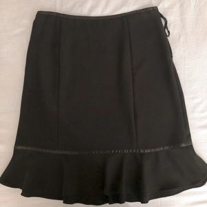 Black skirt A-Line Silhouette.